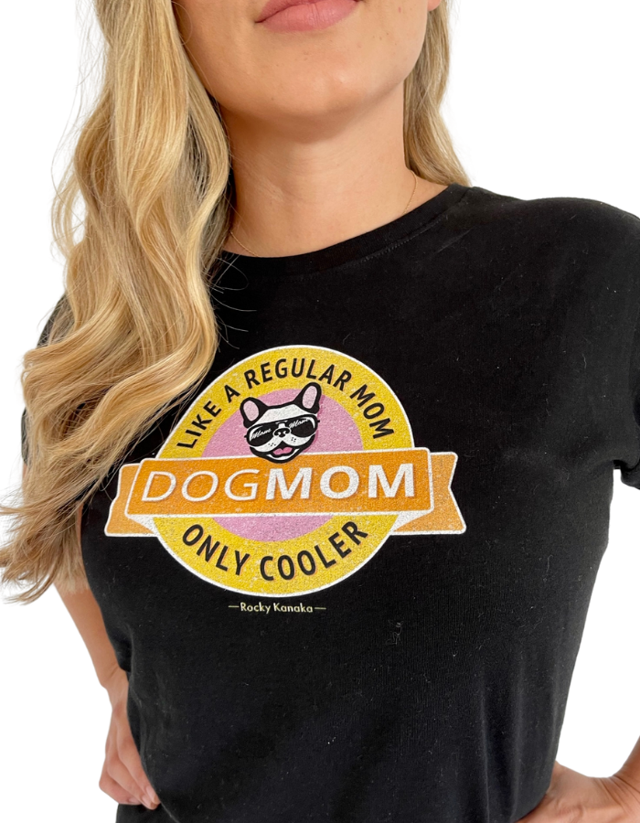 Dog Mom: Women's Relaxed T-Shirt